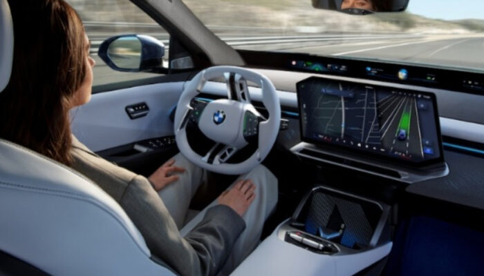 Qualcomm dan BMW Hadirkan Inovasi Sistem Mengemudi Otomatis Terbaru yang Canggih