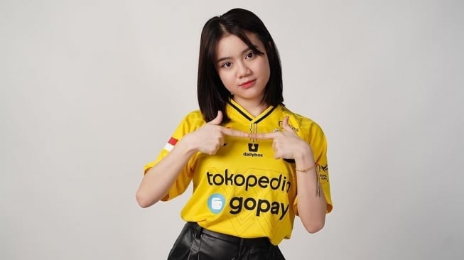 Kayes BA Esports Menikah Muda dengan Pro Player Kisah Cinta Viral Menginspirasi