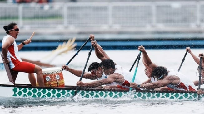 Perahu Naga Indonesia Ukir Sejarah Hattrick Emas 500 Meter Putra SEA Games 2025