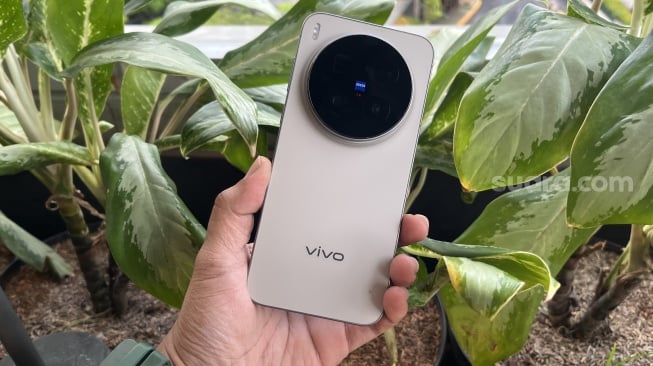 Vivo X300 Ultra Tantang Xiaomi 14 Ultra dengan Kamera Kelas Atas