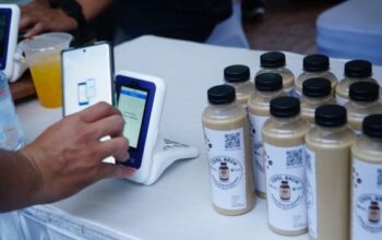 Bayar Belanja Lebih Cepat QRIS Tap Bikin Hidup Mudah Tempel HP Saja