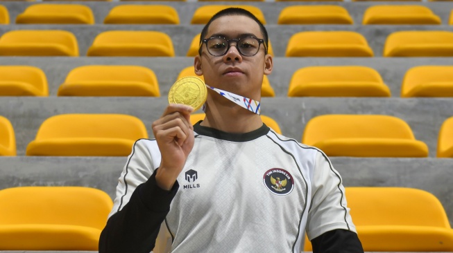 Jason Donovan Borong Bonus Rp2 Miliar Hadiahkan Orangtua Sisanya Investasi Cerdas
