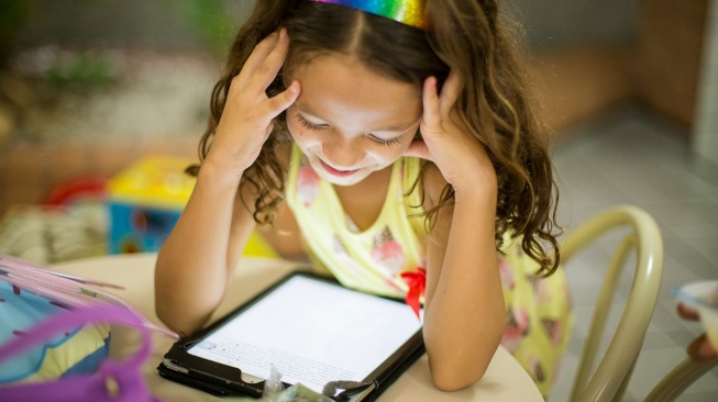 Lindungi Si Kecil Panduan Aman Nyaman Menggunakan iPad untuk Anak Anak